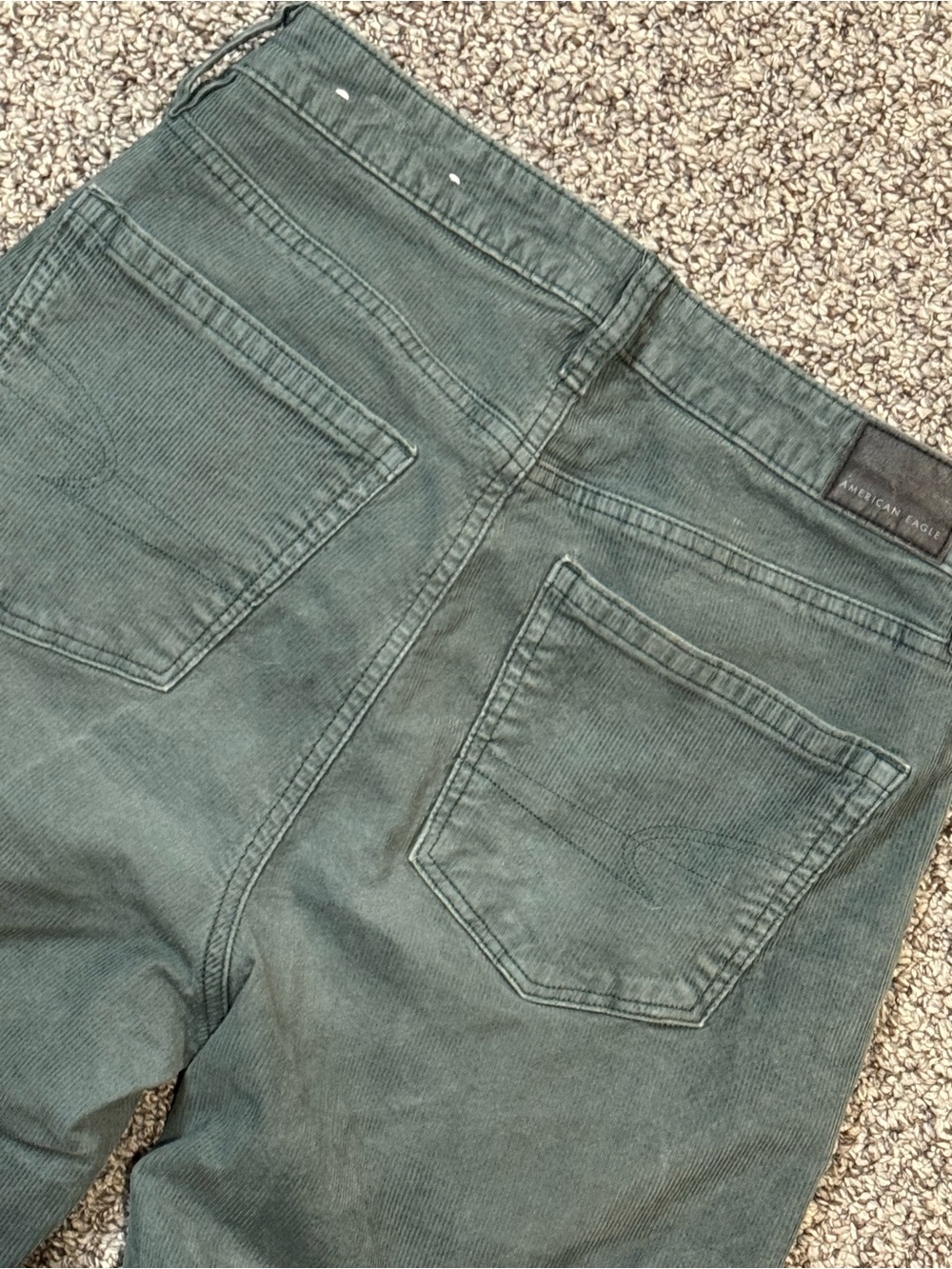 American Eagle Outfitters High-Rise Straight Leg “Mom” Jeans in Green - Picture 6 of 6